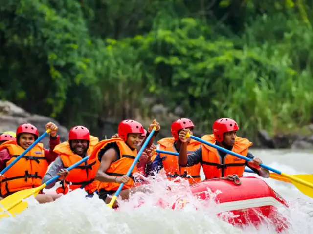 Kannur Water Sports – Why White Water Rafting Stands Out?